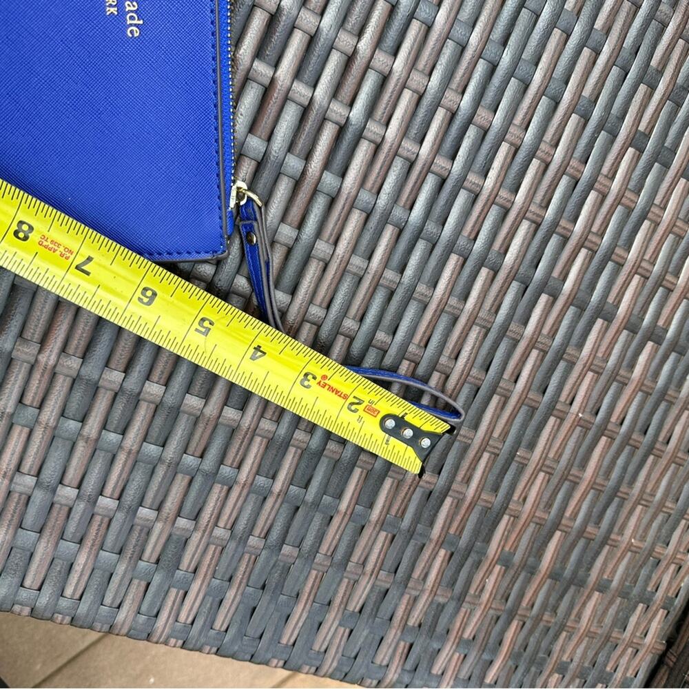 Kate Spade Vibrant Blue 5x8” Wristlet EUC - Picture 6 of 9